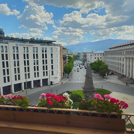 S Irma Apartment - Amazing View Of The Golden Domes Sofia Exterior photo